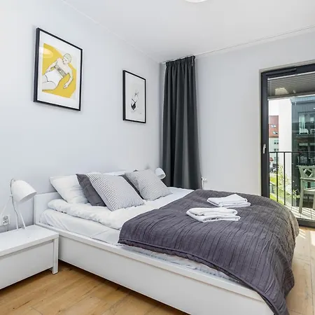 Kolobrzegu By Jantar Apartman *